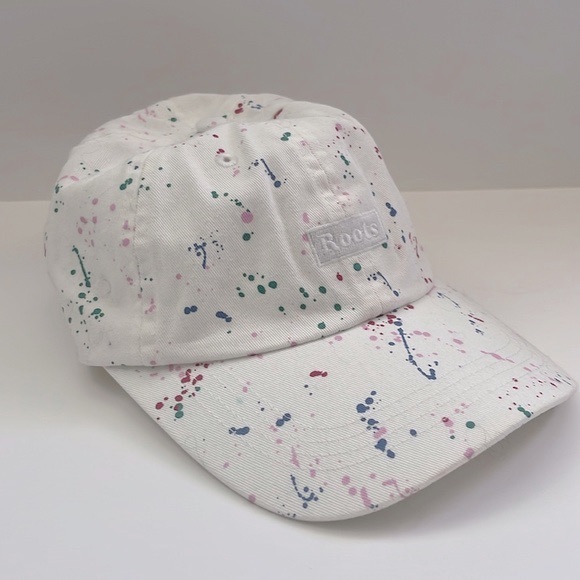 Roots Other - 3/$20 😀 ROOTS Adjustable White Kids baseball hat - OS